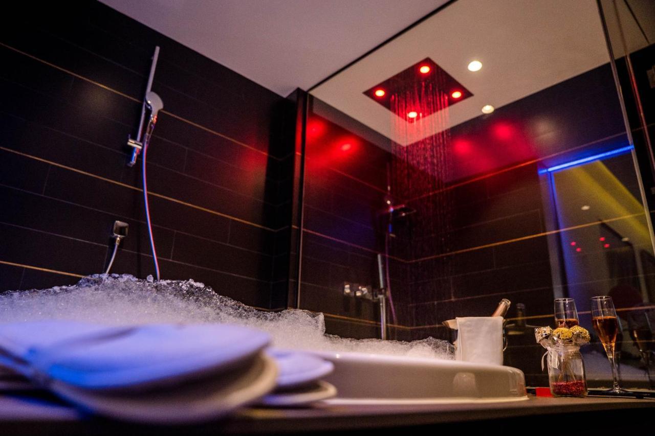 Felix Hotel Valls Bagian luar foto