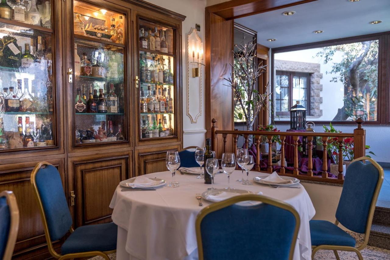 Felix Hotel Valls Bagian luar foto