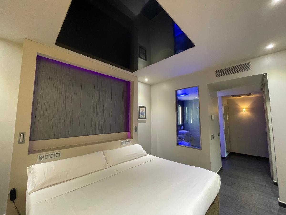 Felix Hotel Valls Bagian luar foto