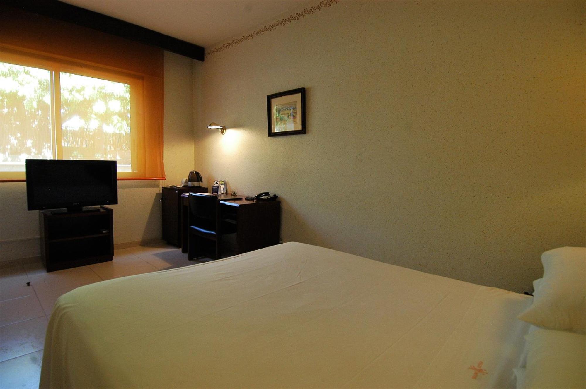 Felix Hotel Valls Ruang foto