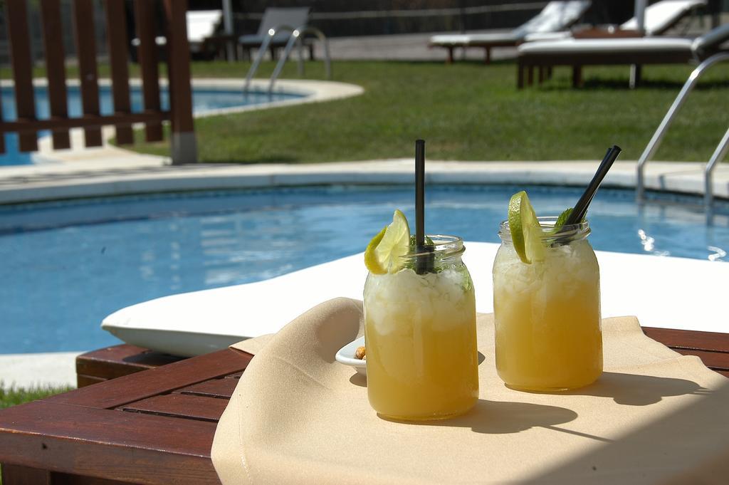Felix Hotel Valls Bagian luar foto